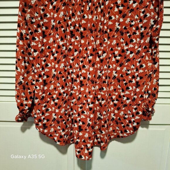 Lane Bryant Red & Black Like New Floral Button-Down Blouse Size 14/16 With Ruffl - Picture 6 of 11